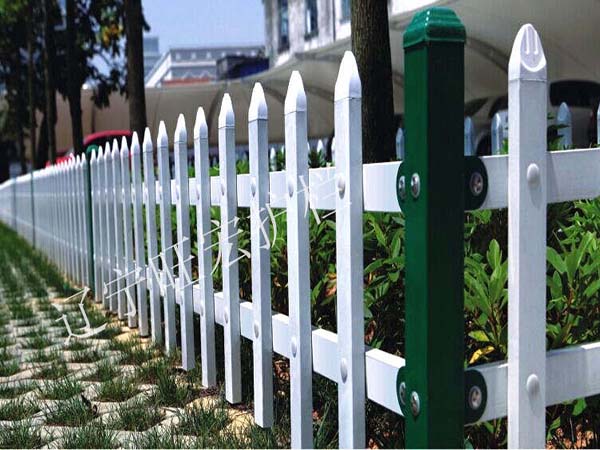 草坪護(hù)欄 C19