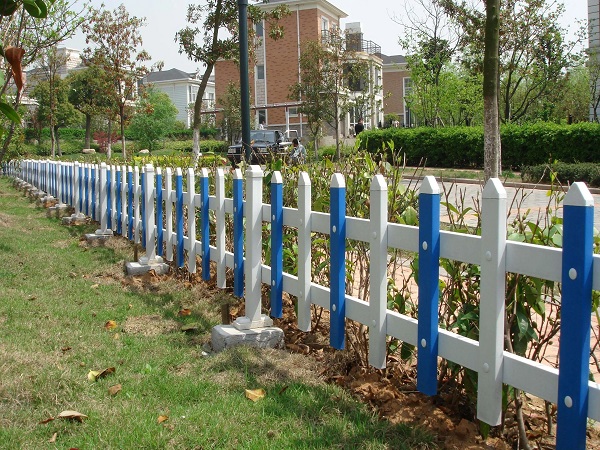 草坪護(hù)欄 C27